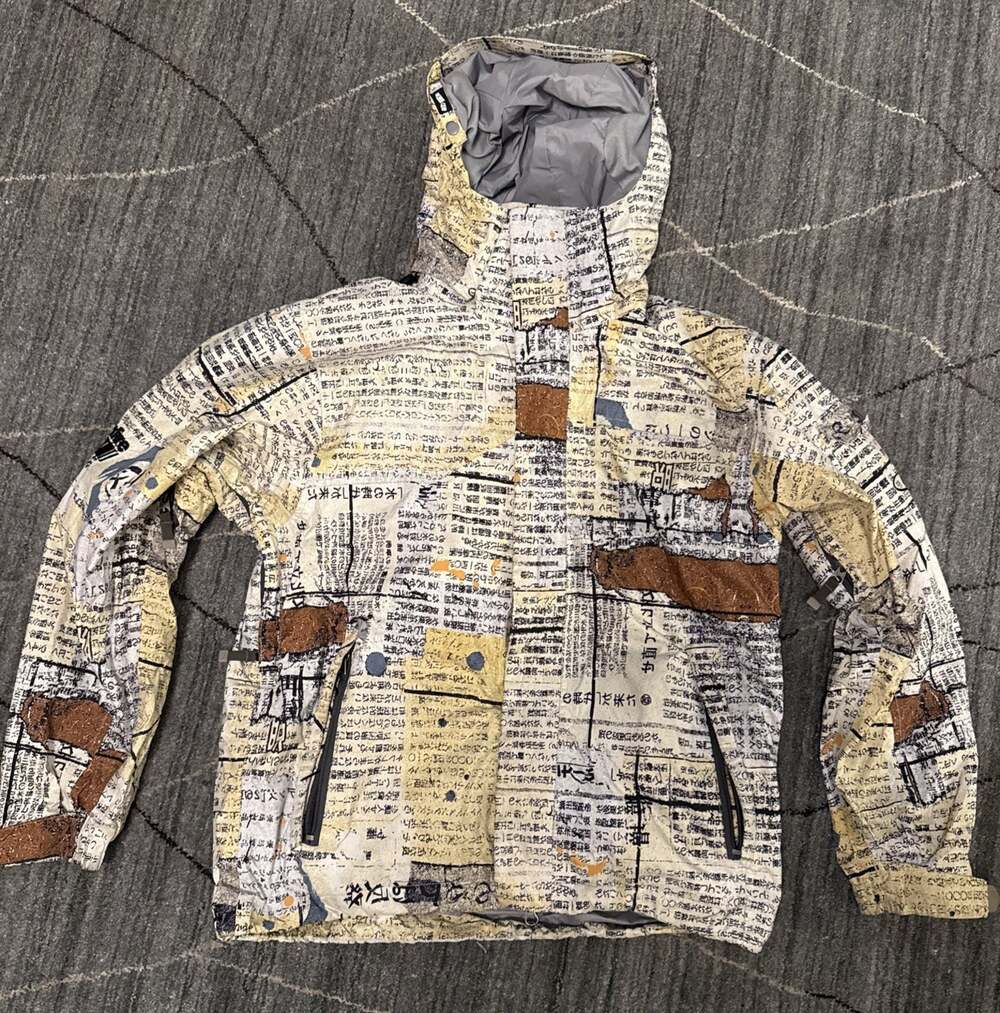 Bonfire Flare Japanese newspaper/paper print Ski jacket! Sz M
